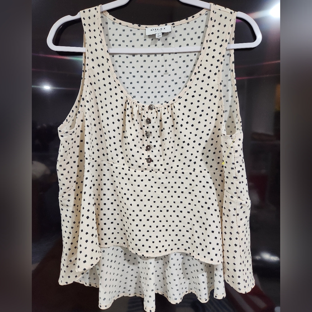 Gilli Beige Polka Dot Blouse